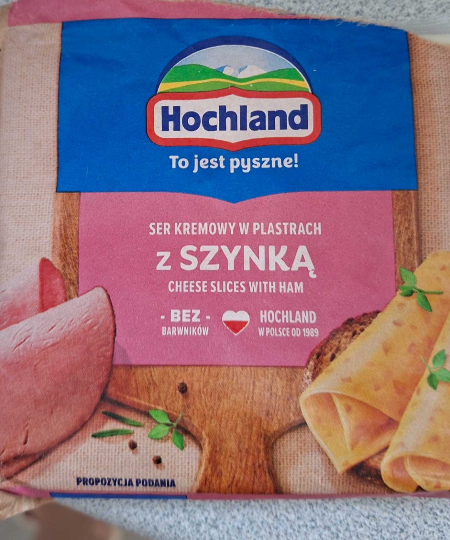 Ser topiony w plastrach szynka