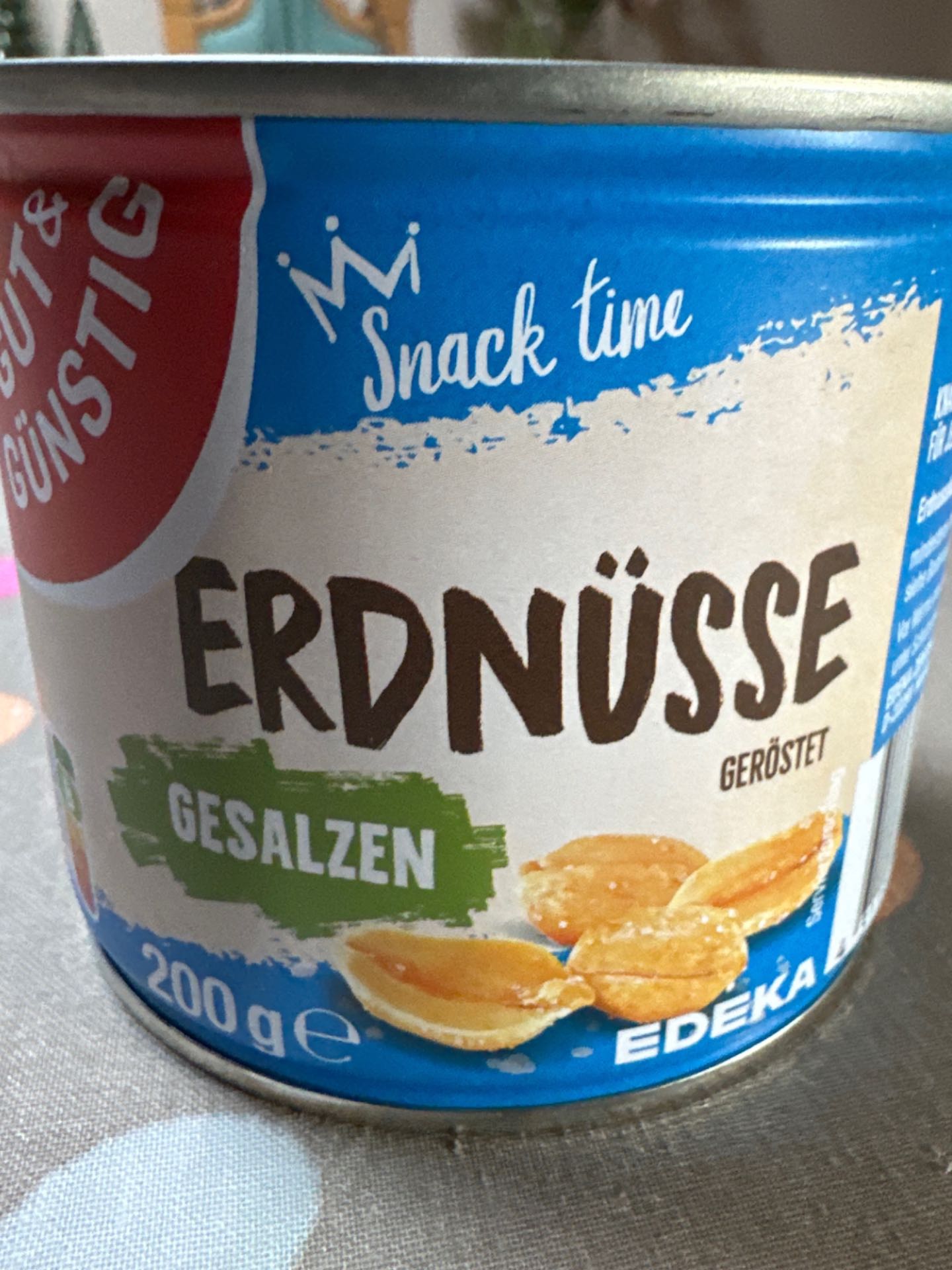 Erdnüsse gesalzen