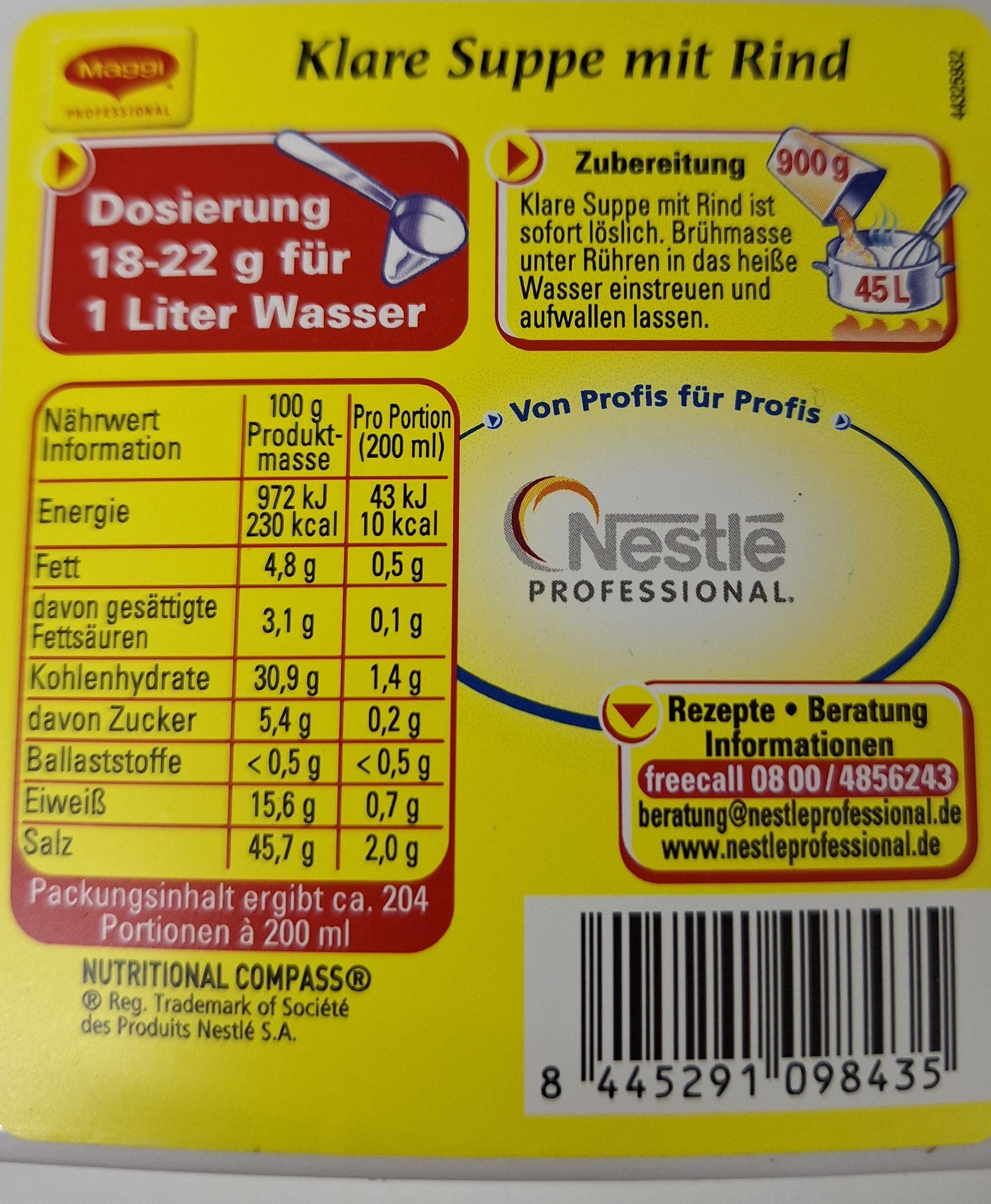 Klare suppe mit rindfleisch