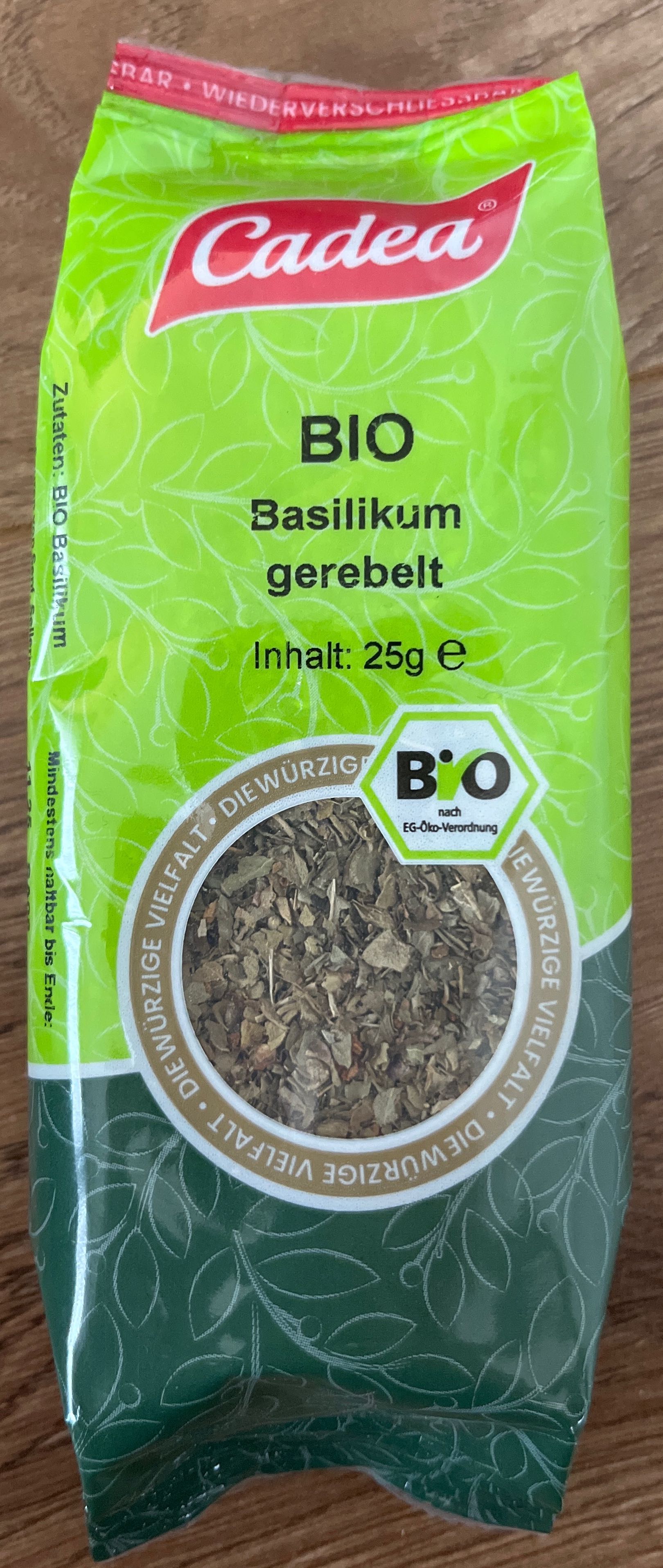 Basilikum gerebelt