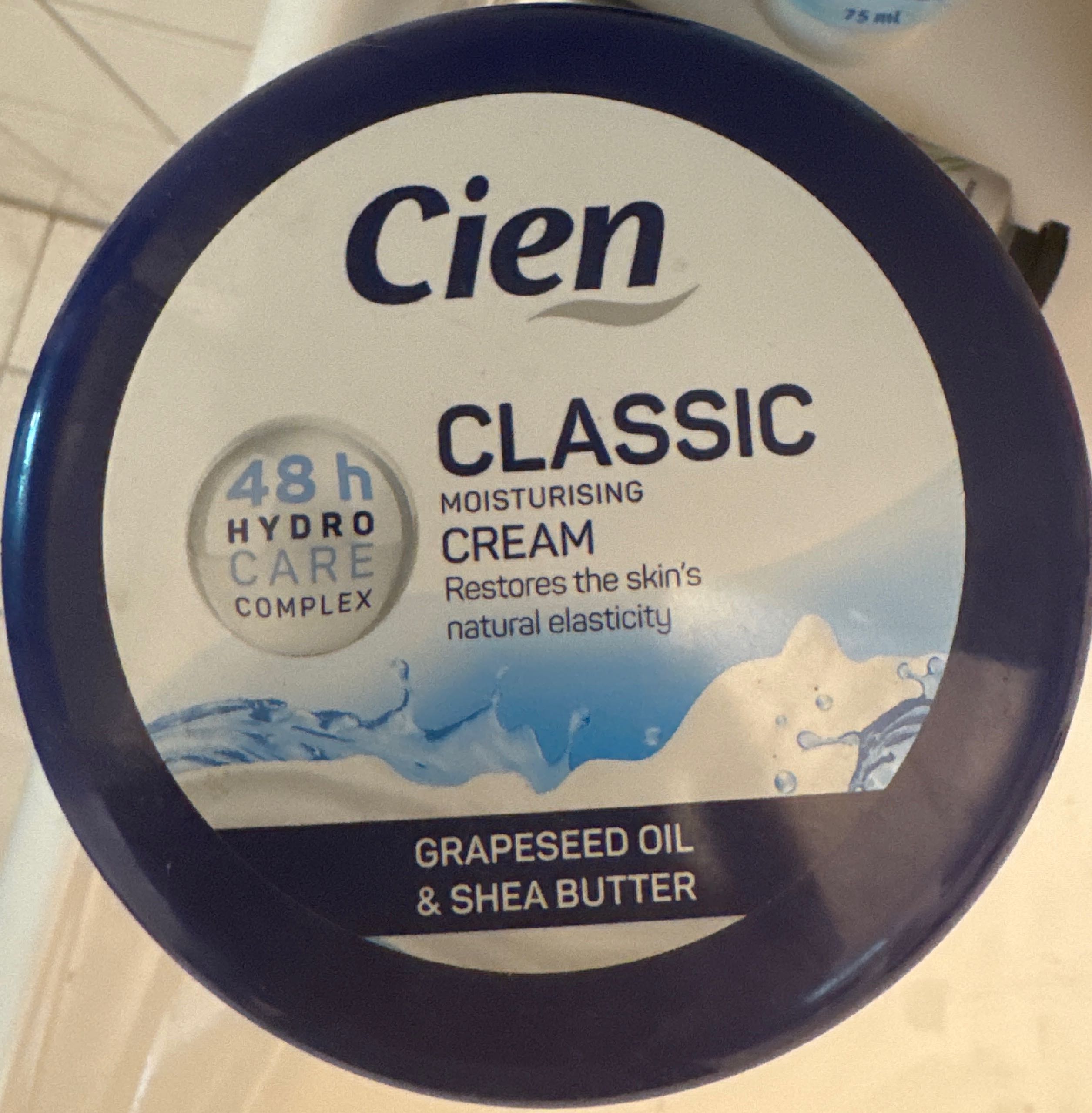 Classic creme