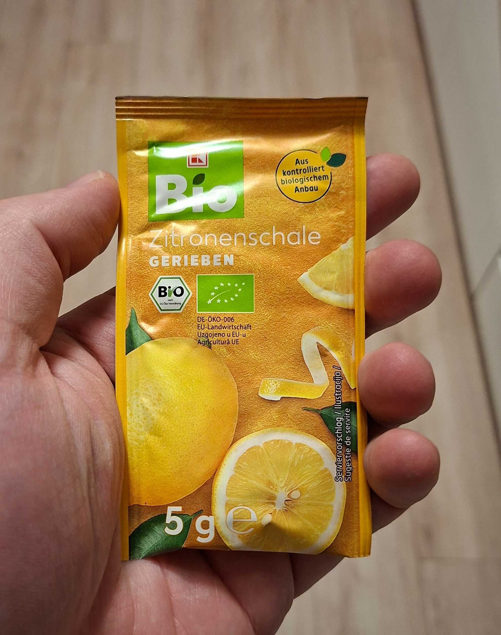 Zitronenschale (gerieben)