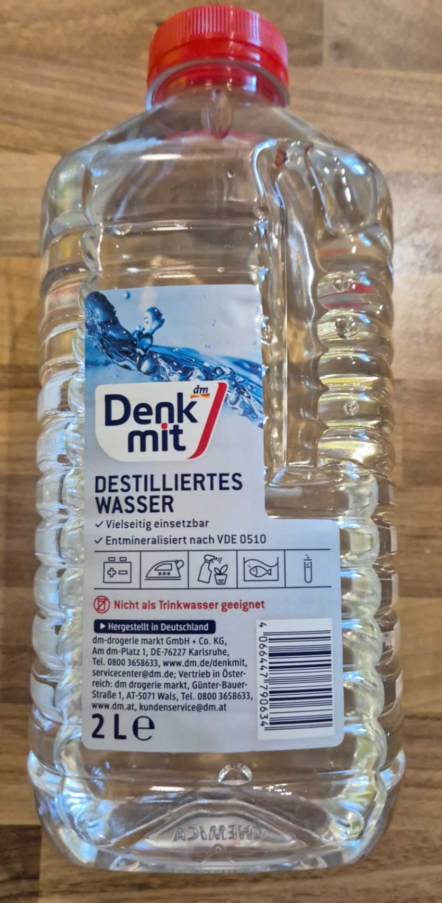 Destilliertes Wasser