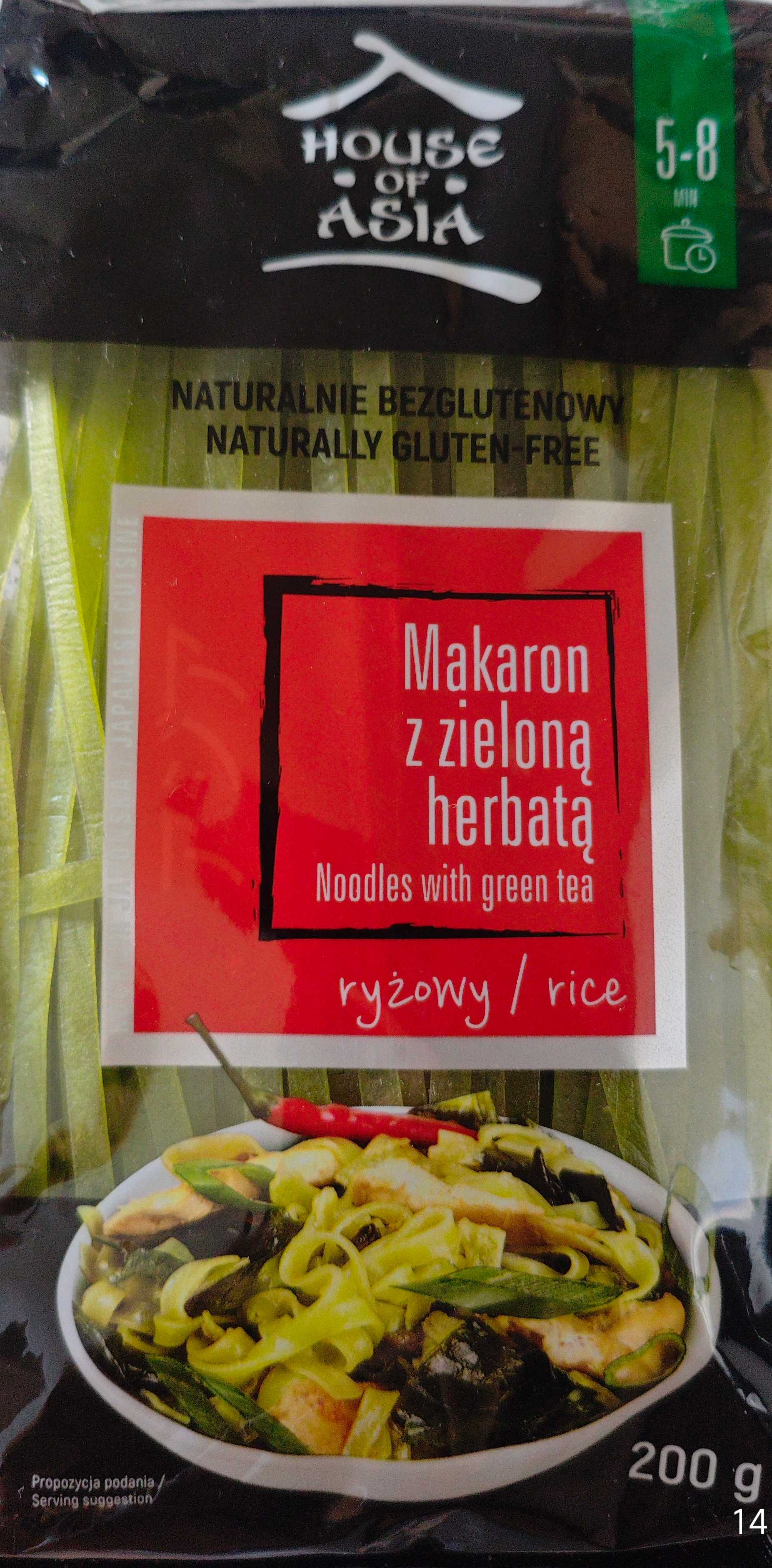 Makaron z zieloną herbatą 