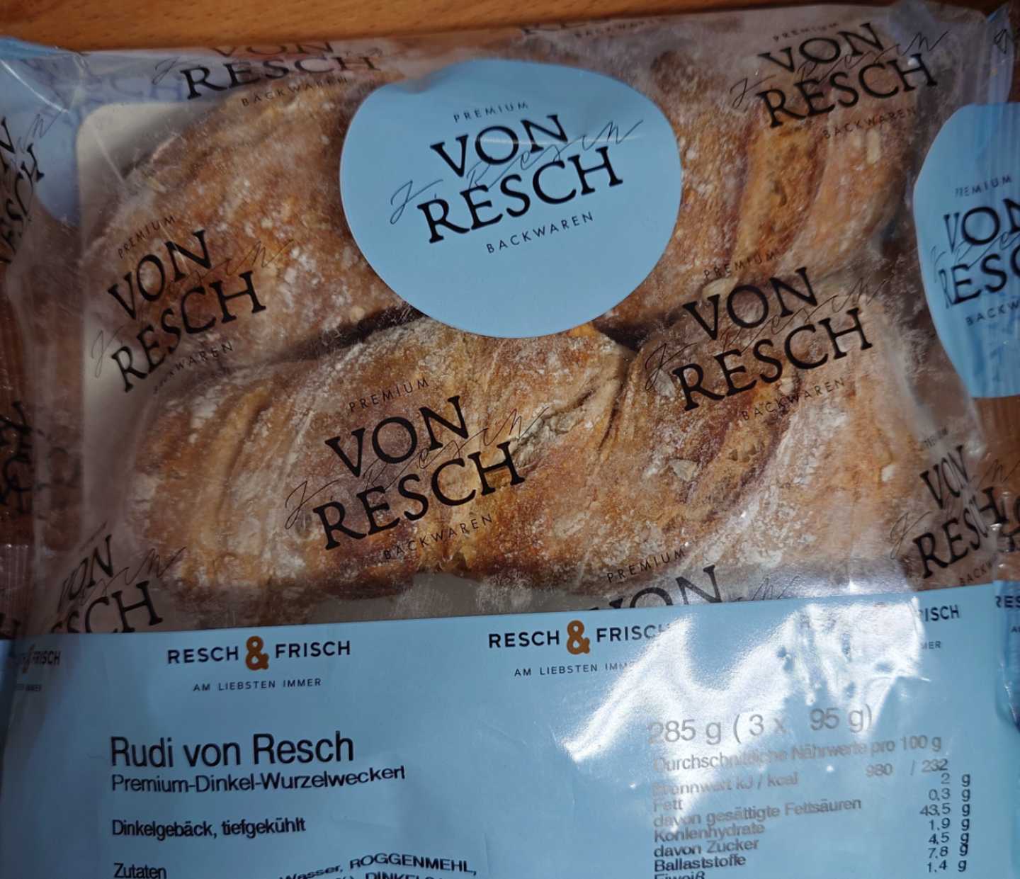 Dinkel Wurzelweckerl Rudi