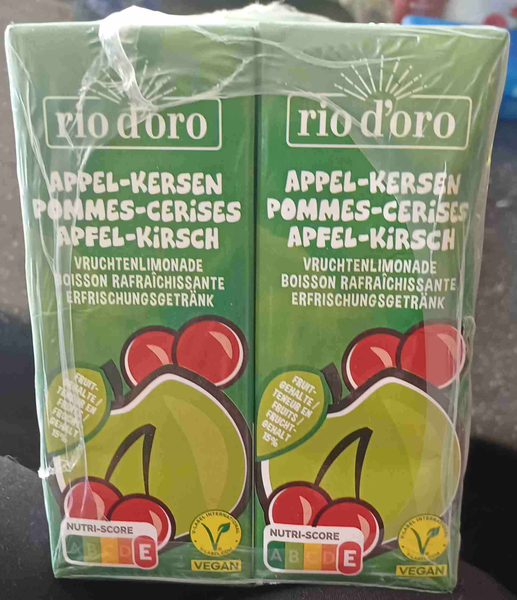 Appel kersen vruchtenlimonade