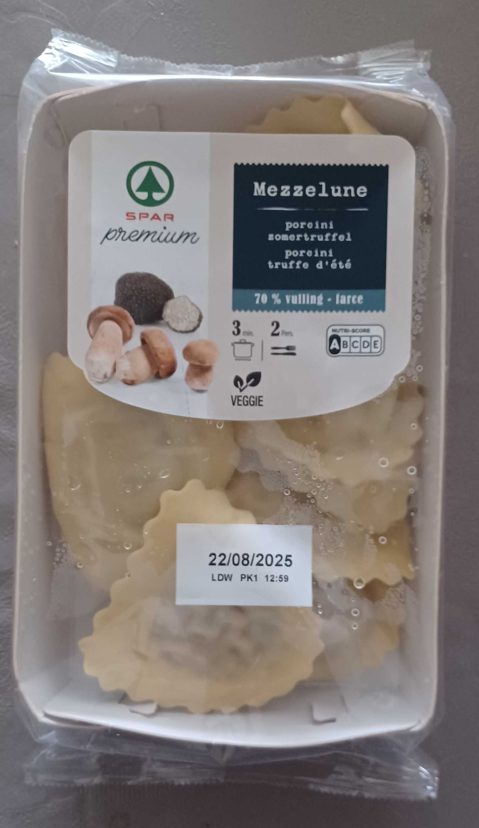 Mezzelune met champignons et zomertruffels