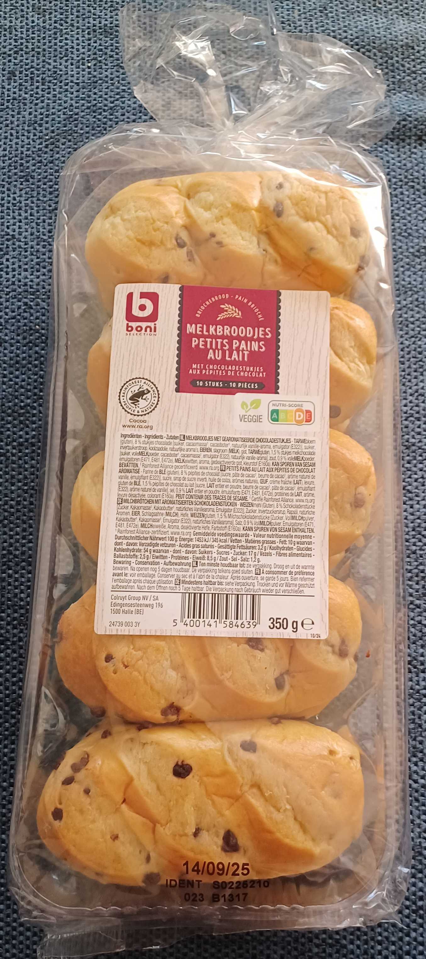 Melkbroodjes met chocoladestukjes (10 st)