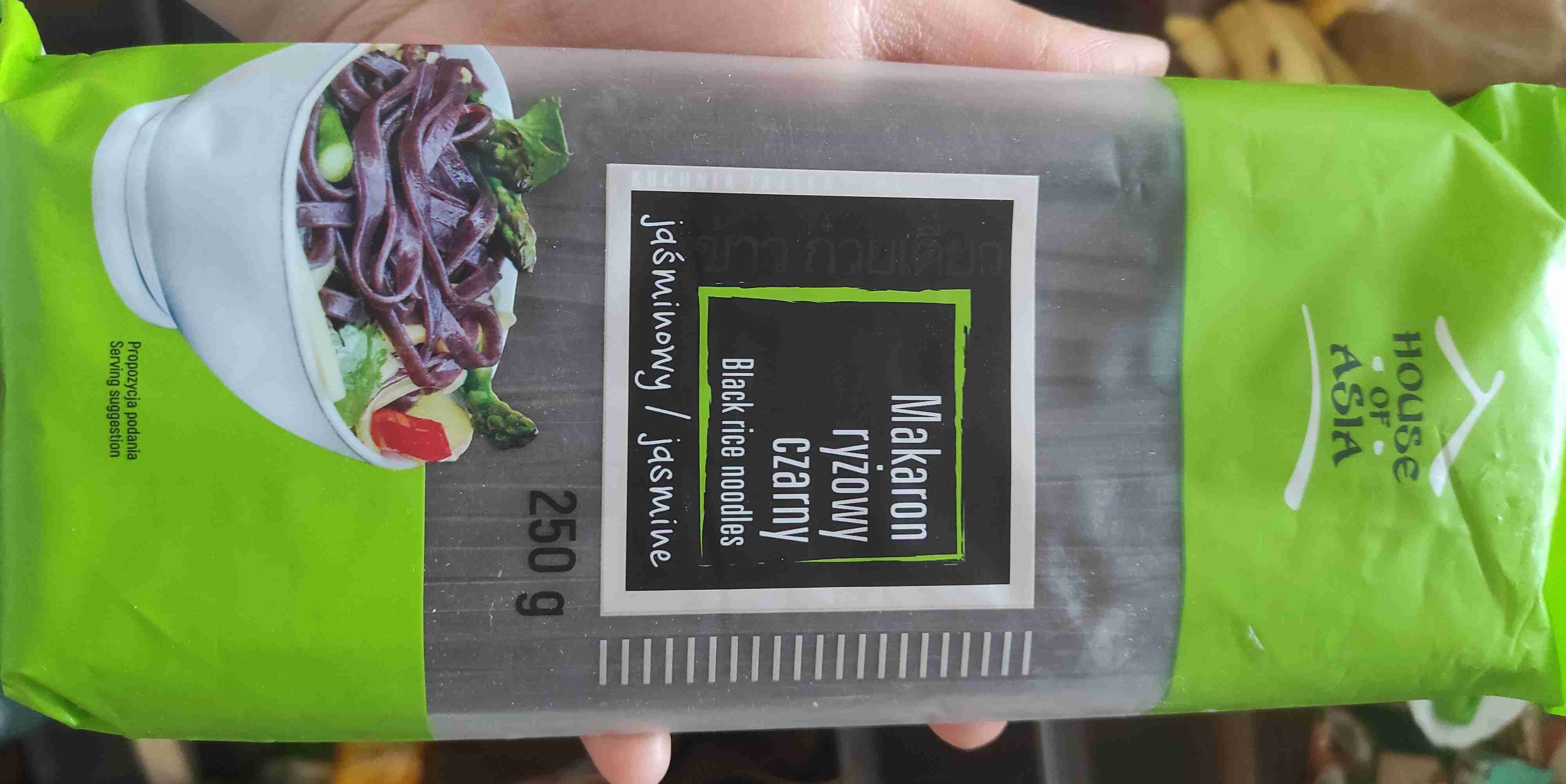 Makaron ryżowy czarny