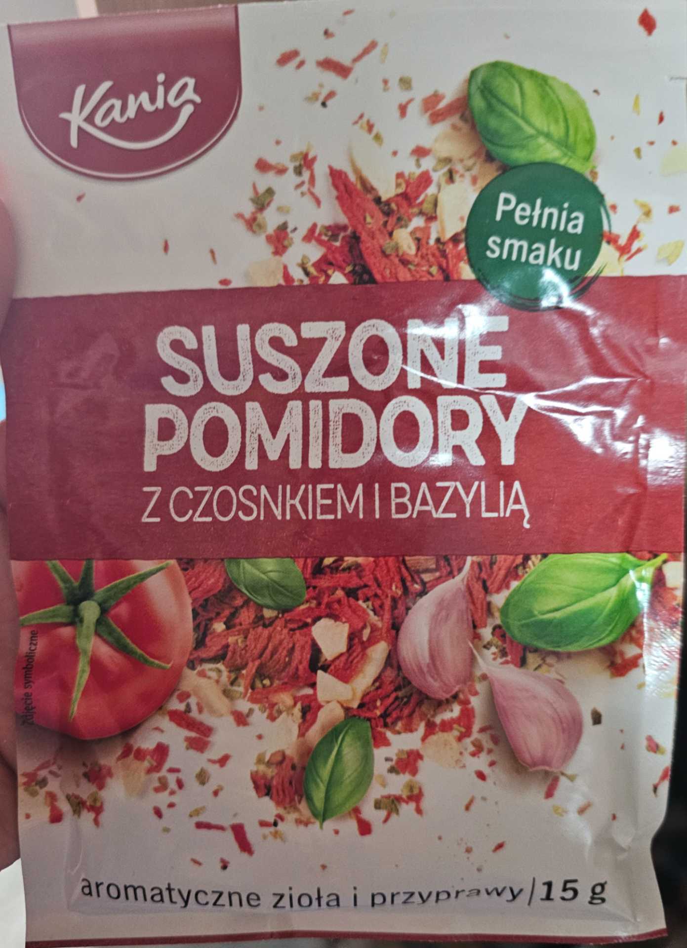 Suszone pomidory z czosnkiem i bazylią
