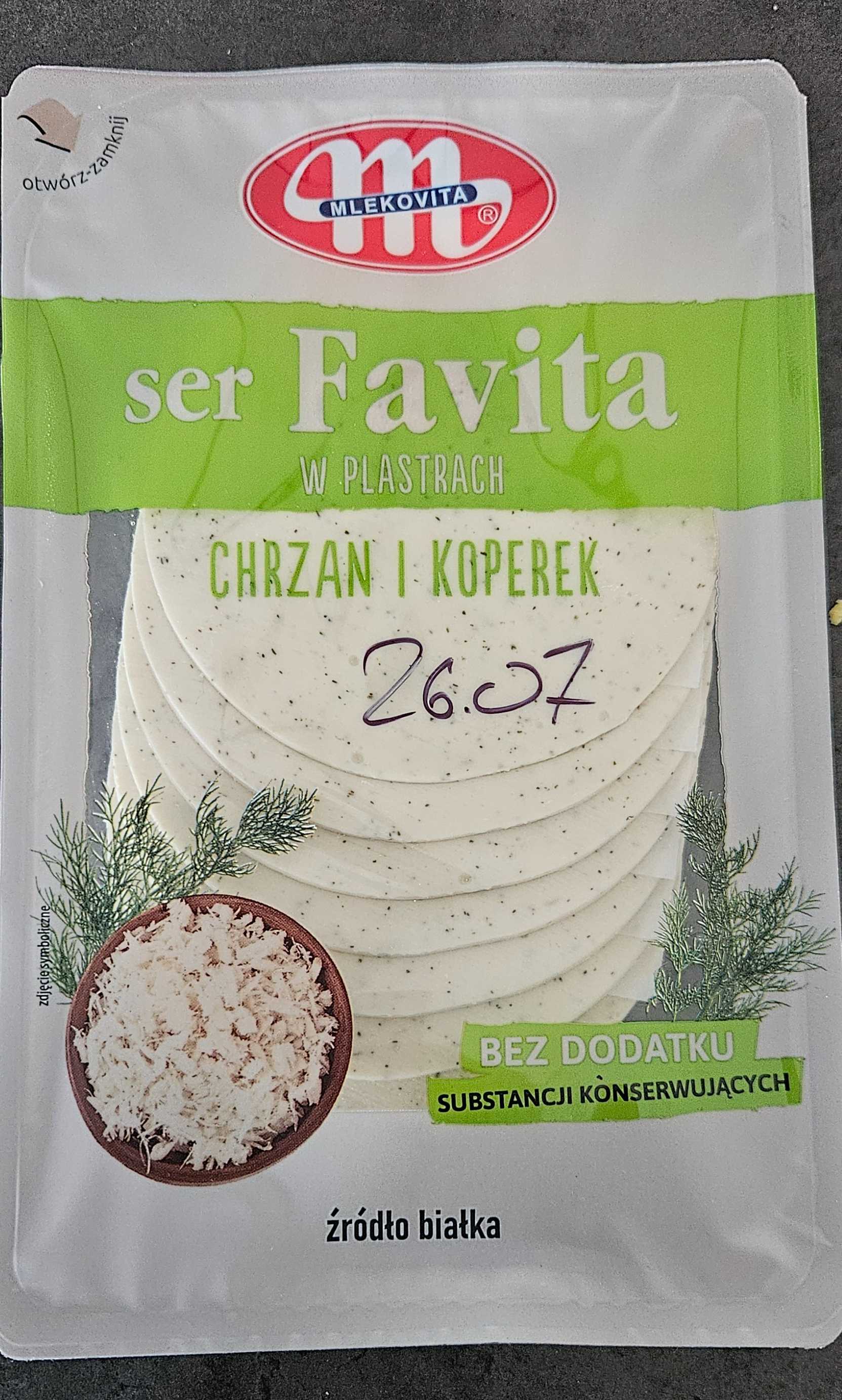 Ser Favita w Plastrach Chrzan i Koperek