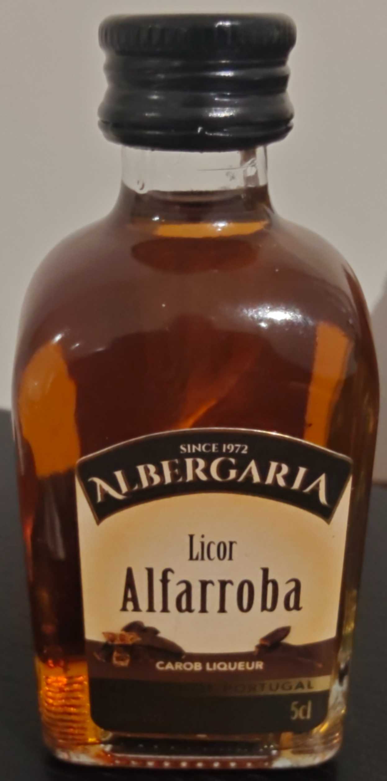 Licor Alfarroba