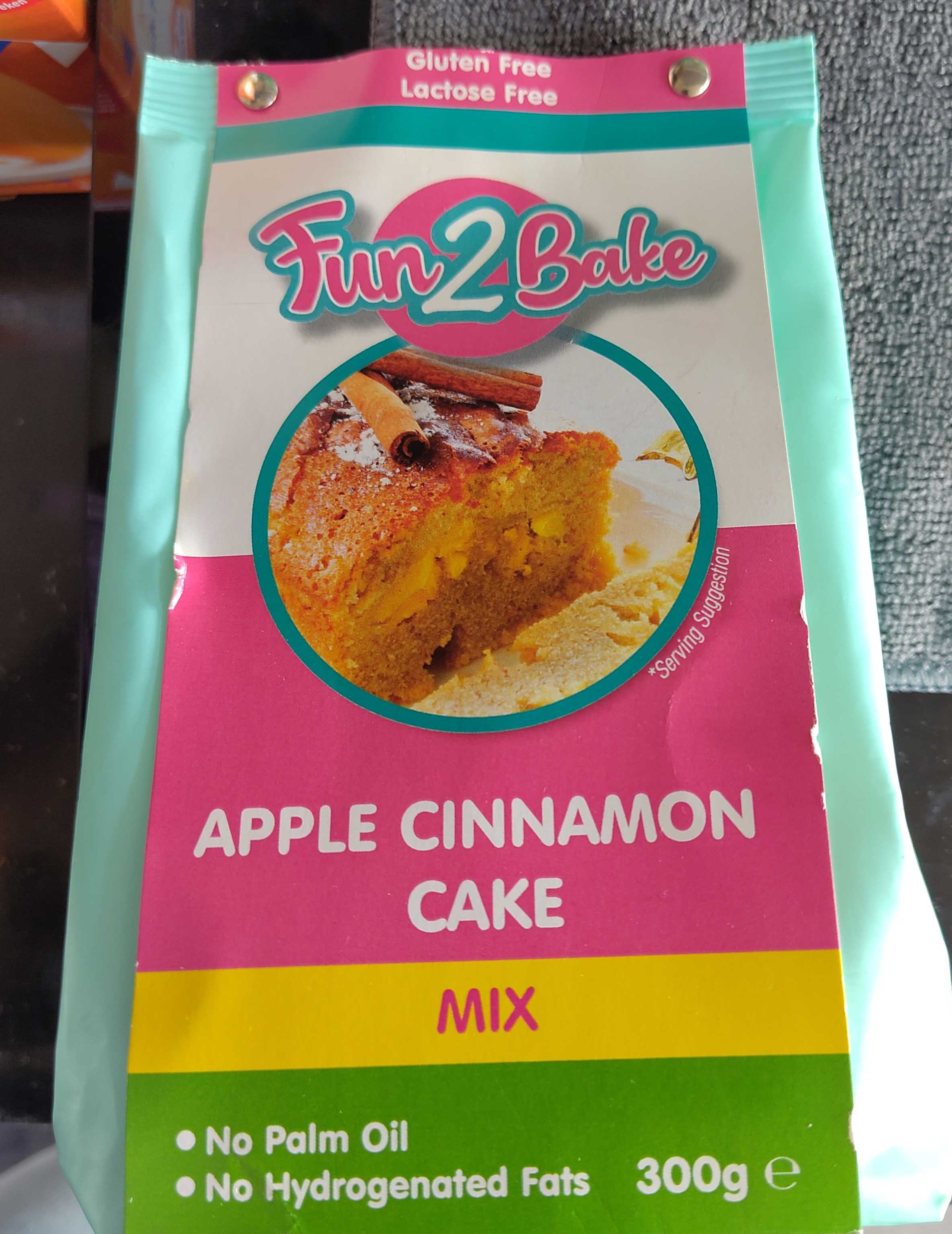 Apple cinnamon cake