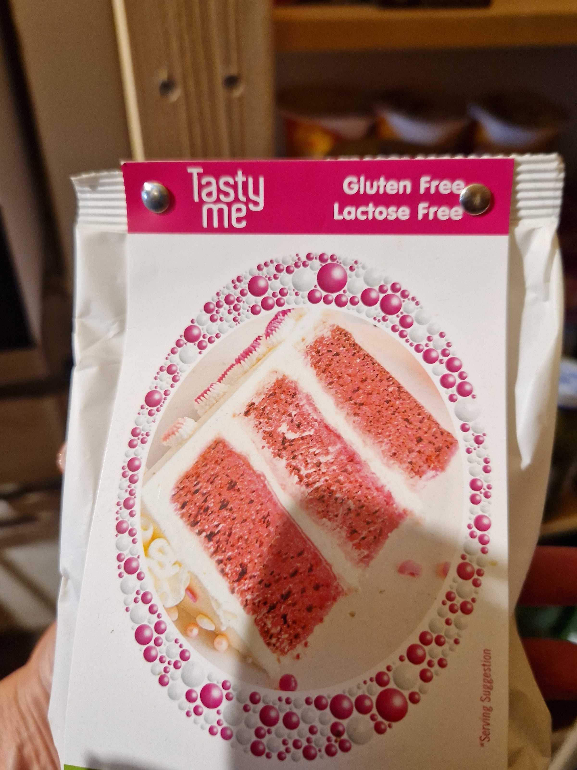 Pink velvet cake