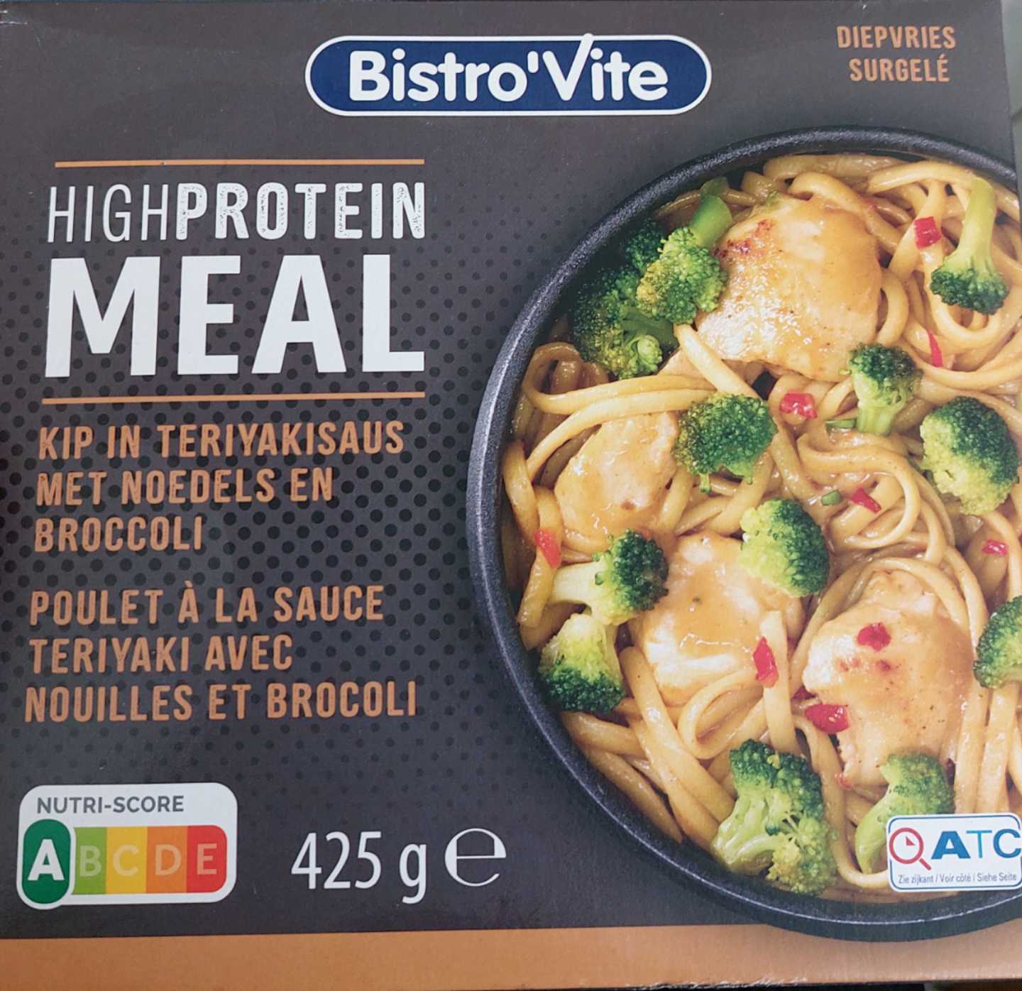 Kip in teriyakisaus met noedels en broccoli