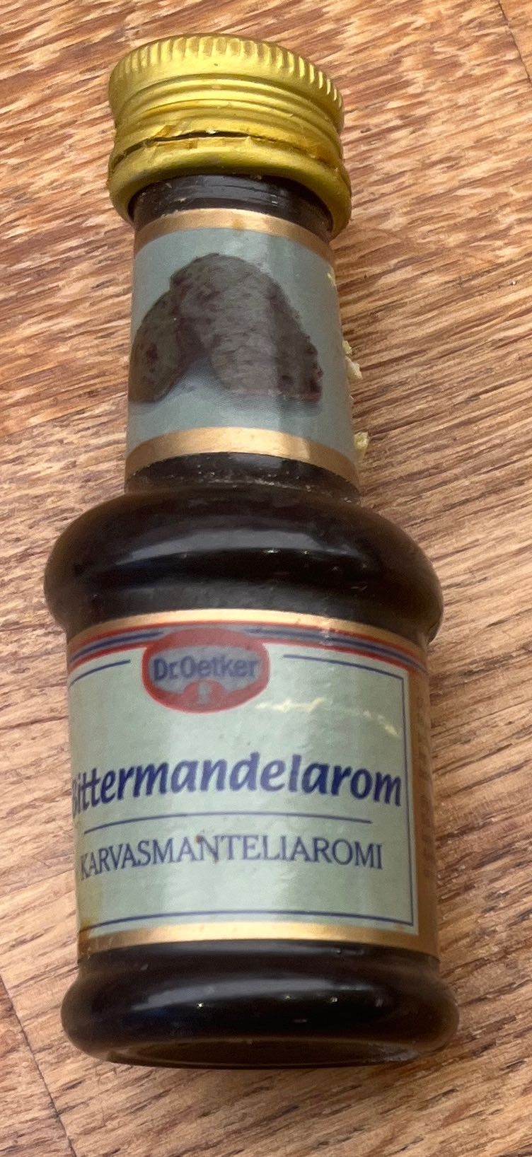 Bittermandelarom