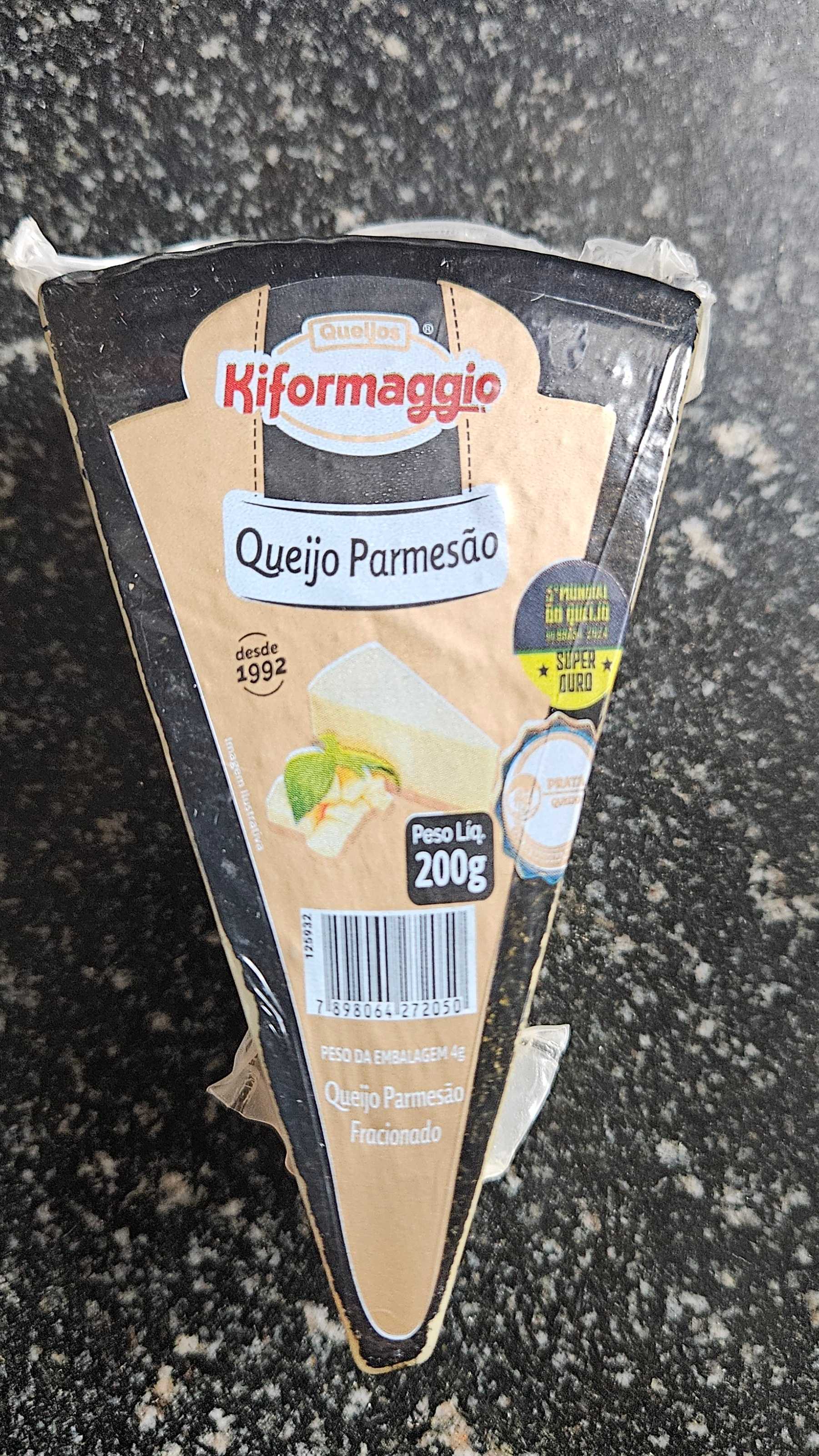 Queijo parmesão 200g