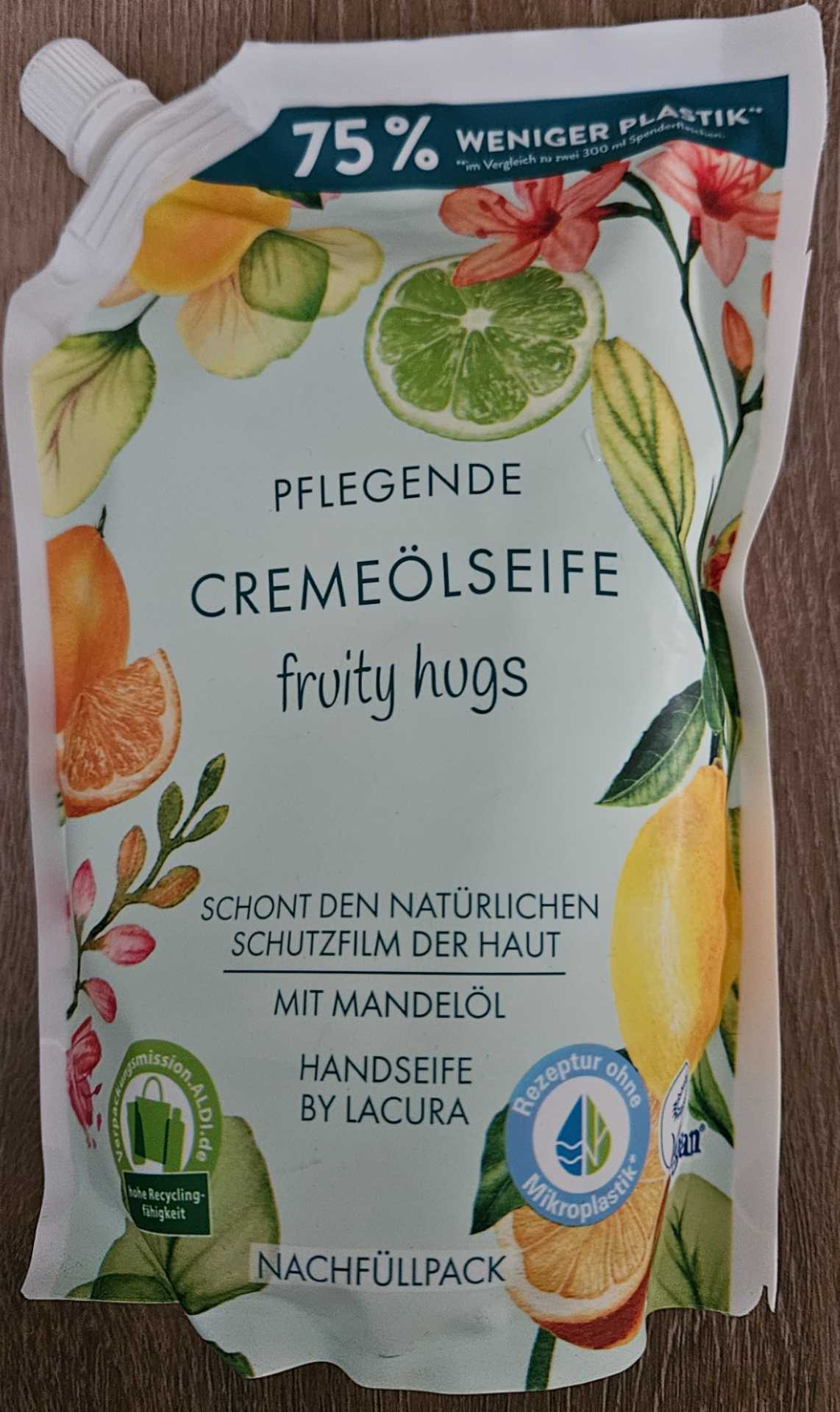 Pflegende Cremeölseife fruity hugs Nachfüllpackung - Lacura