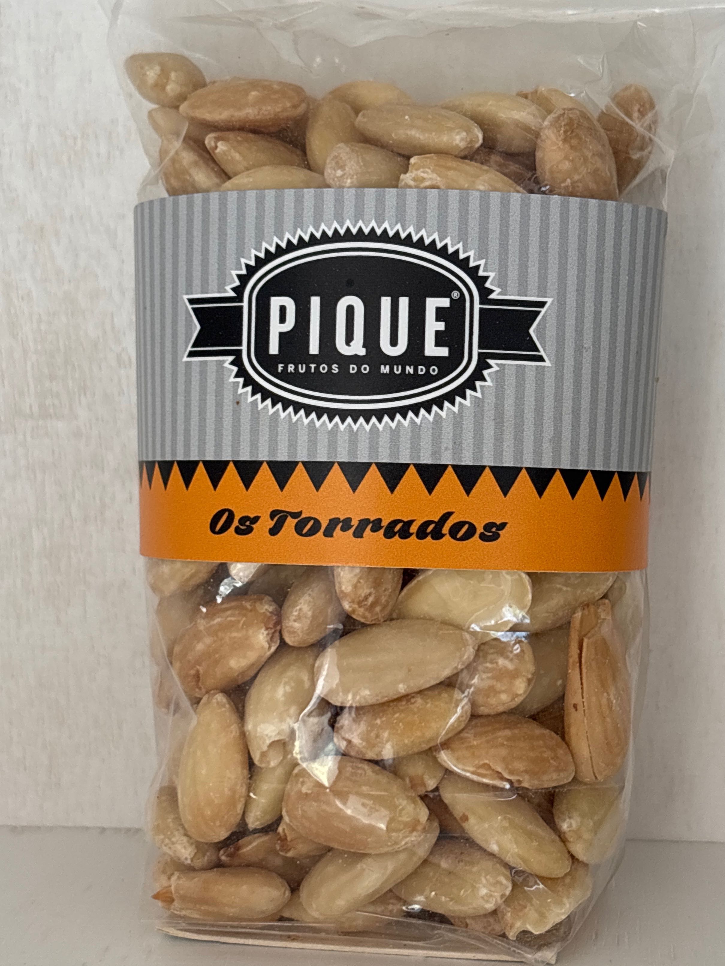 Roasted almonds