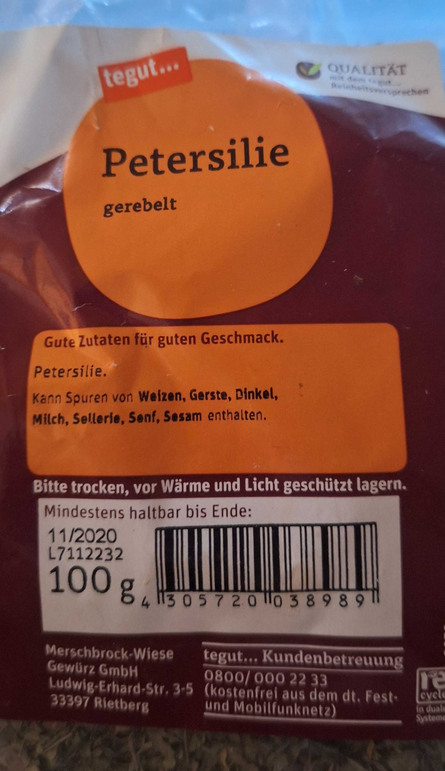 Peterlsilie, gerebelt