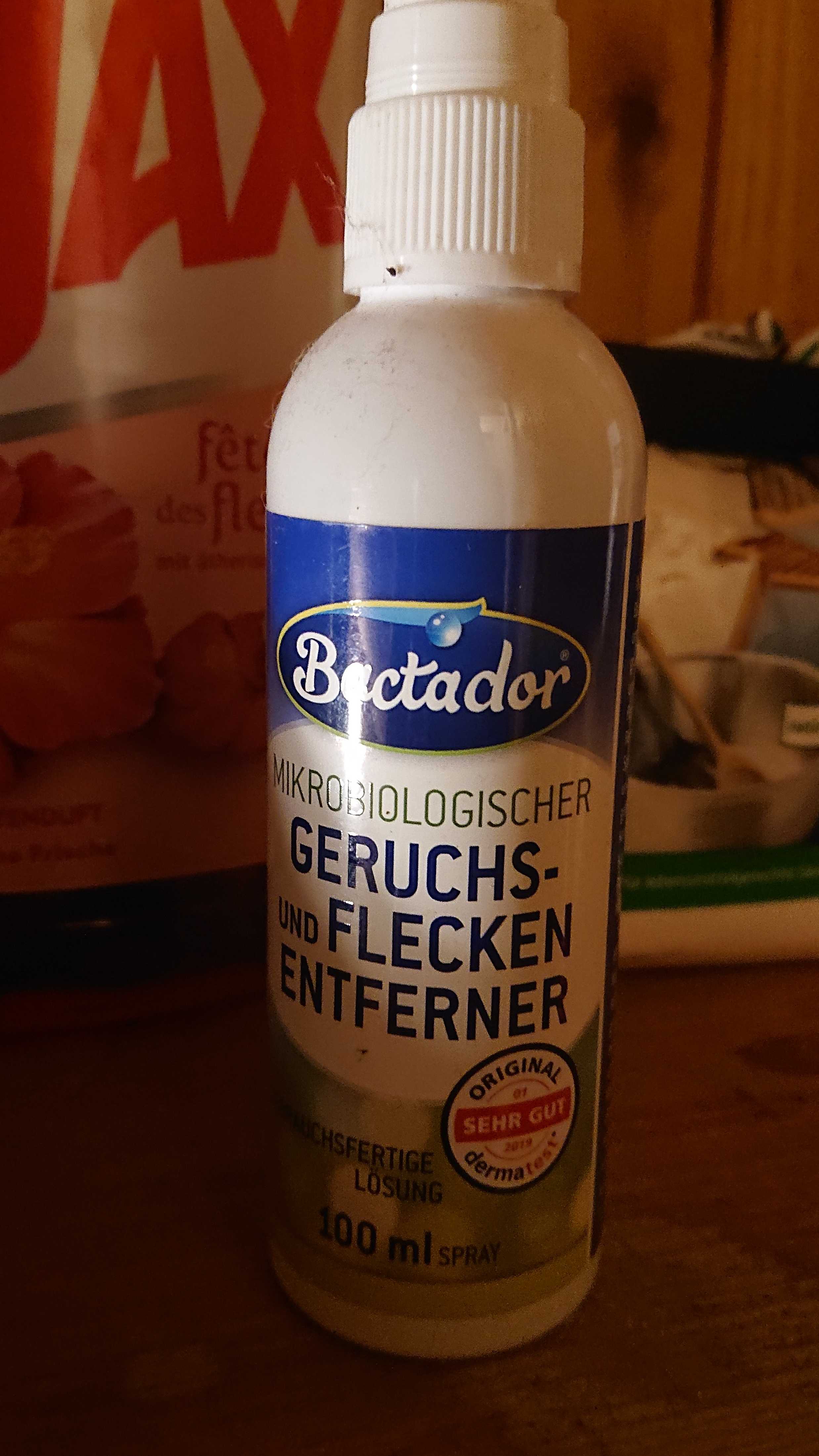 Geruchs und fleckenspray