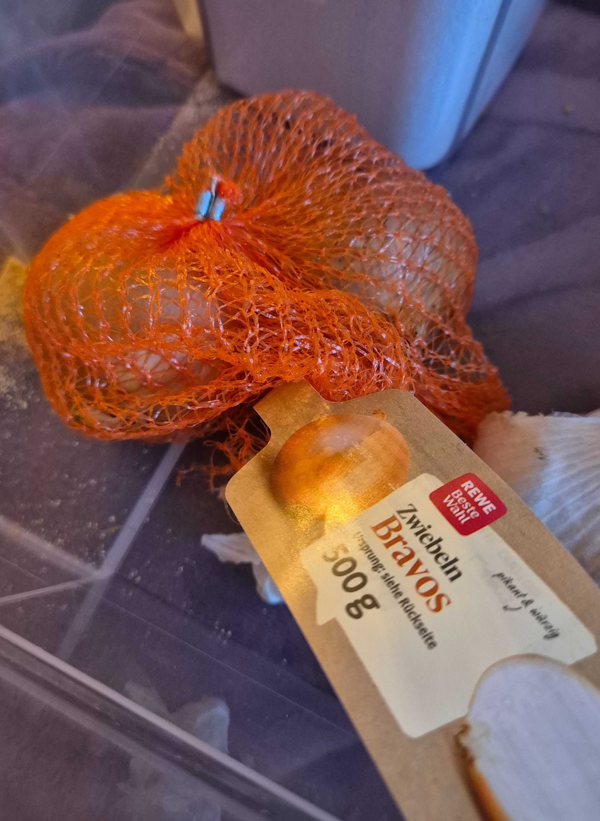 Zwiebeln Bravos