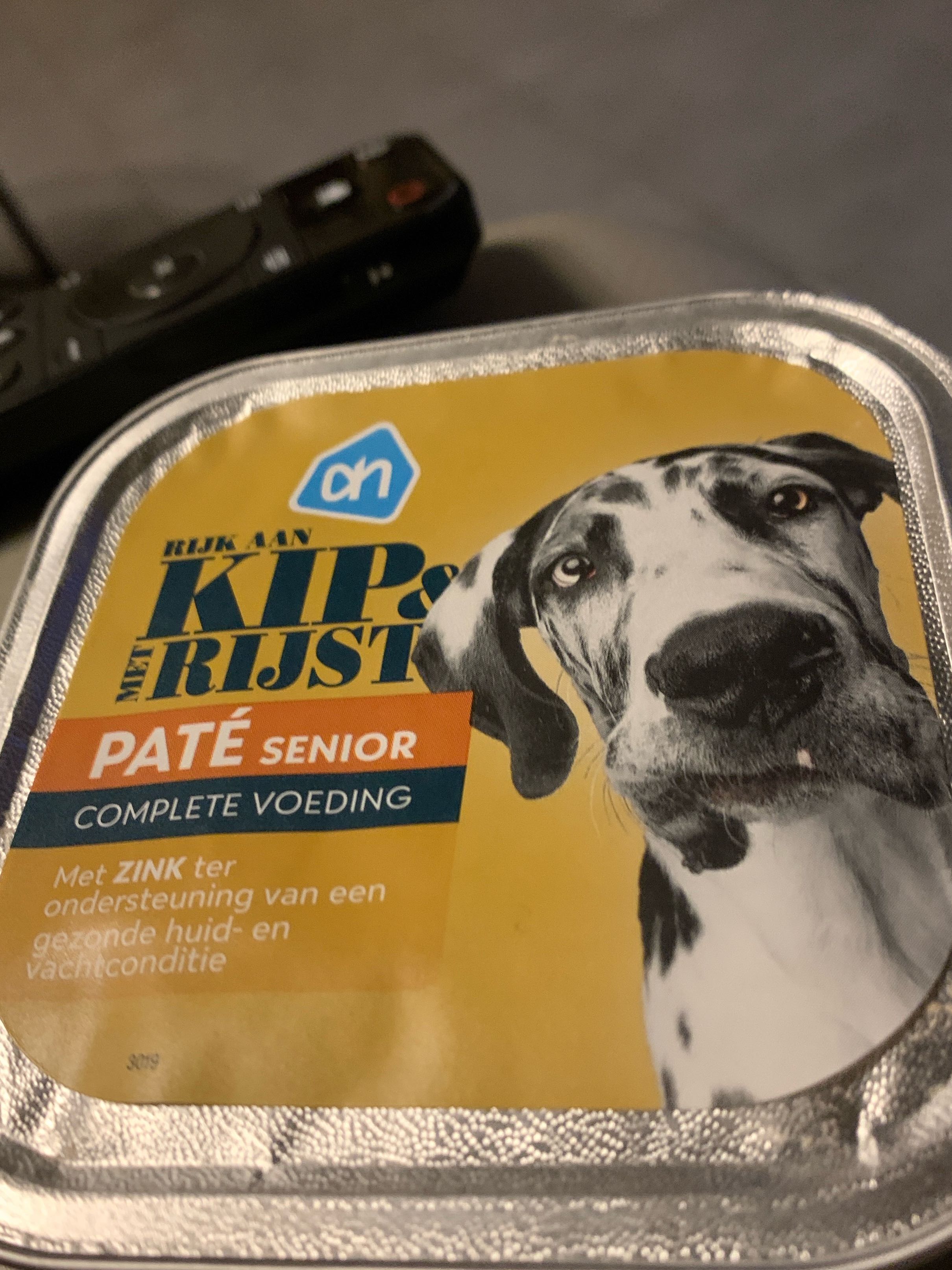 Pate kip met rijst hond