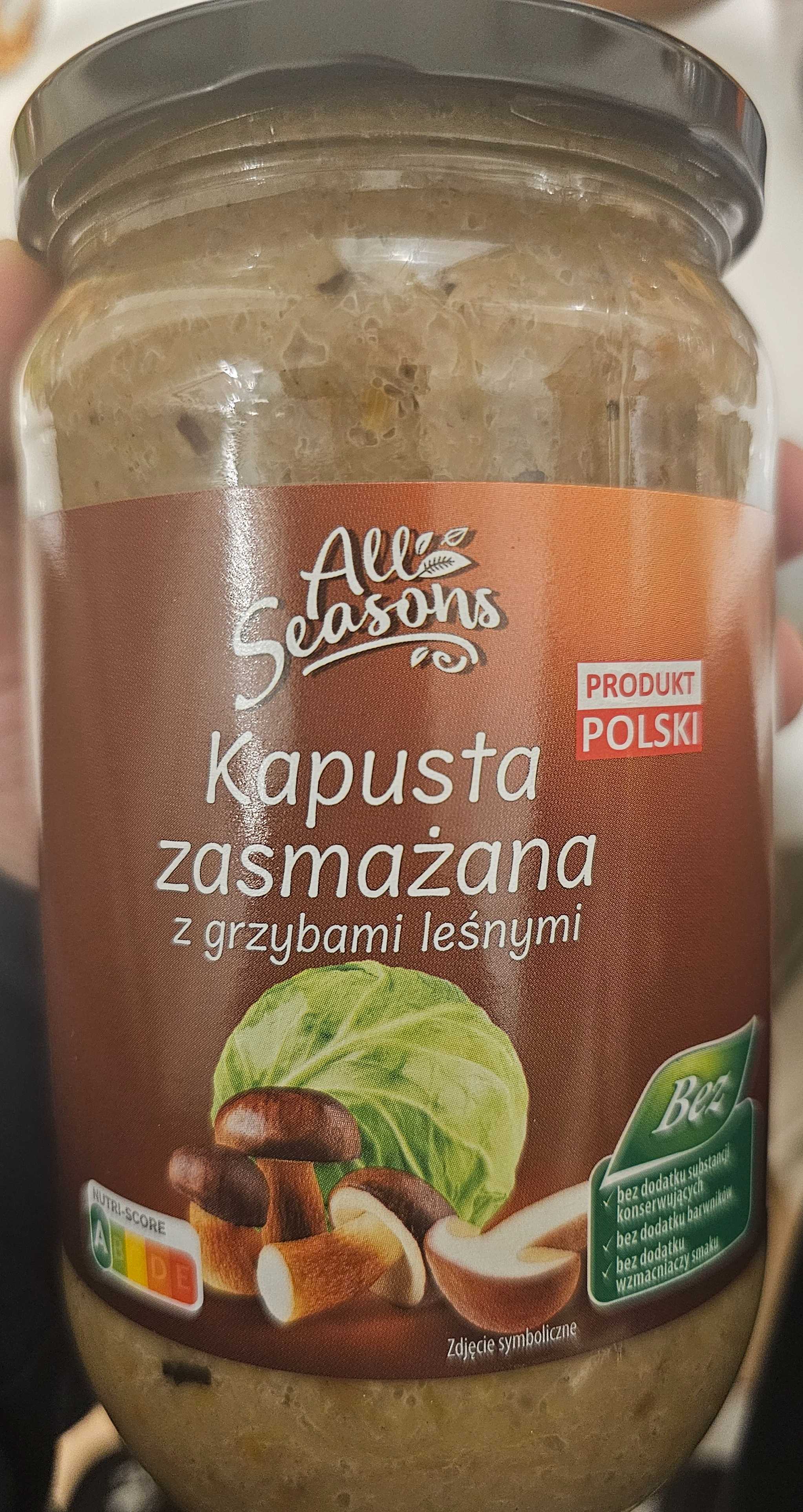 Kapusta zasmażana z grzybami leśnymi