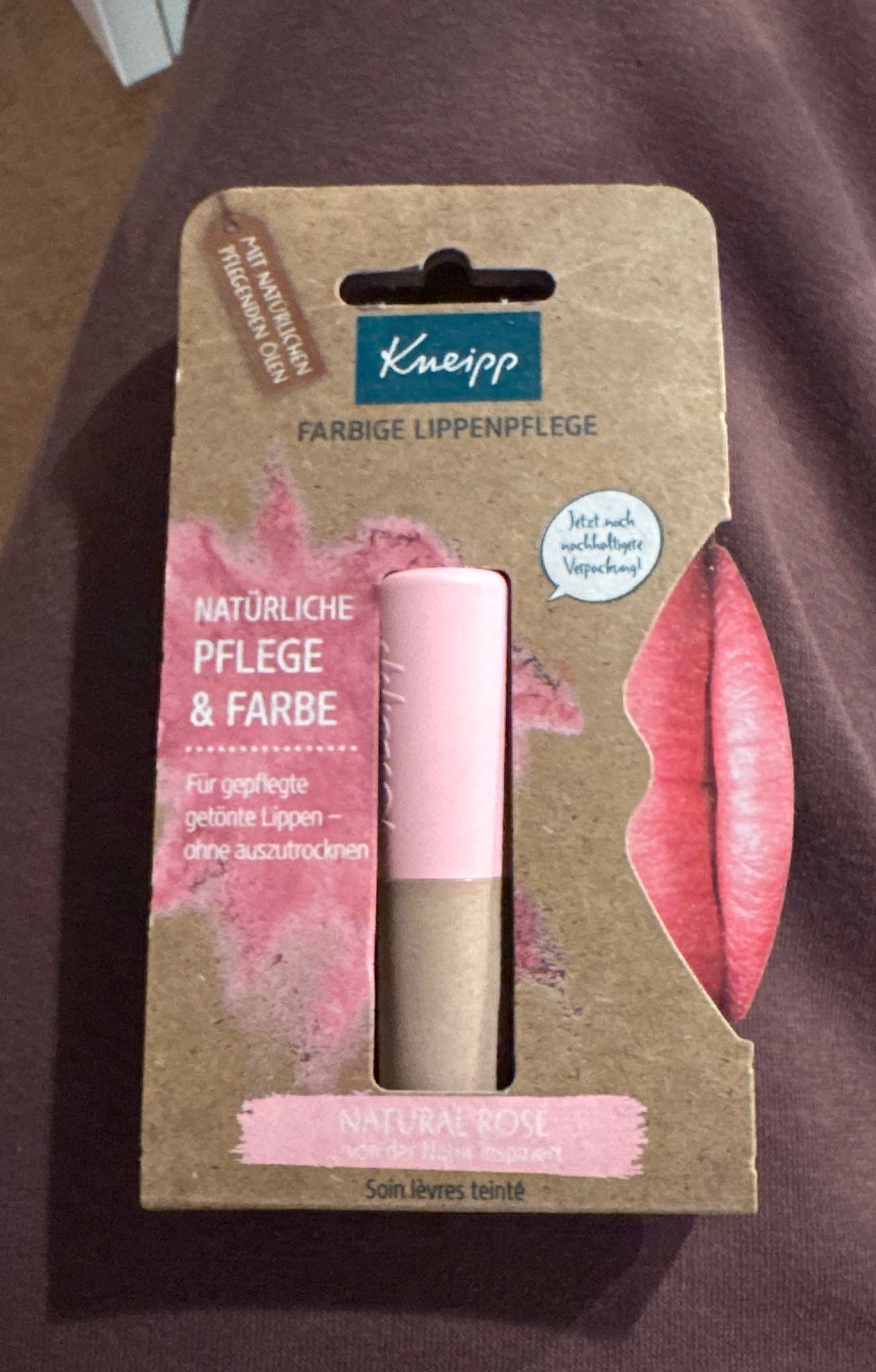 Farbige Lippenpflege