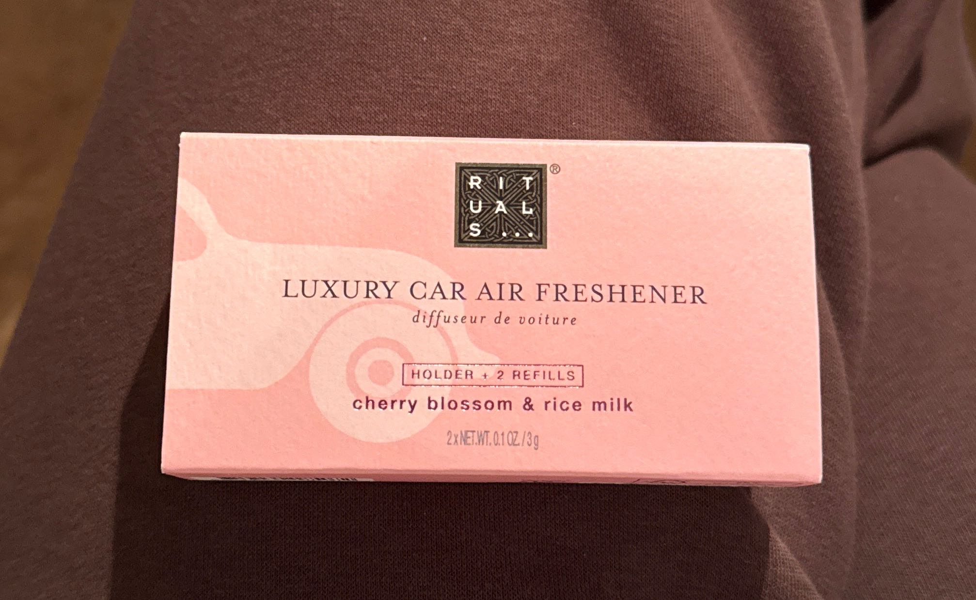 Luxury car air refresher holder + 2 refills cherry blossom & rice milk