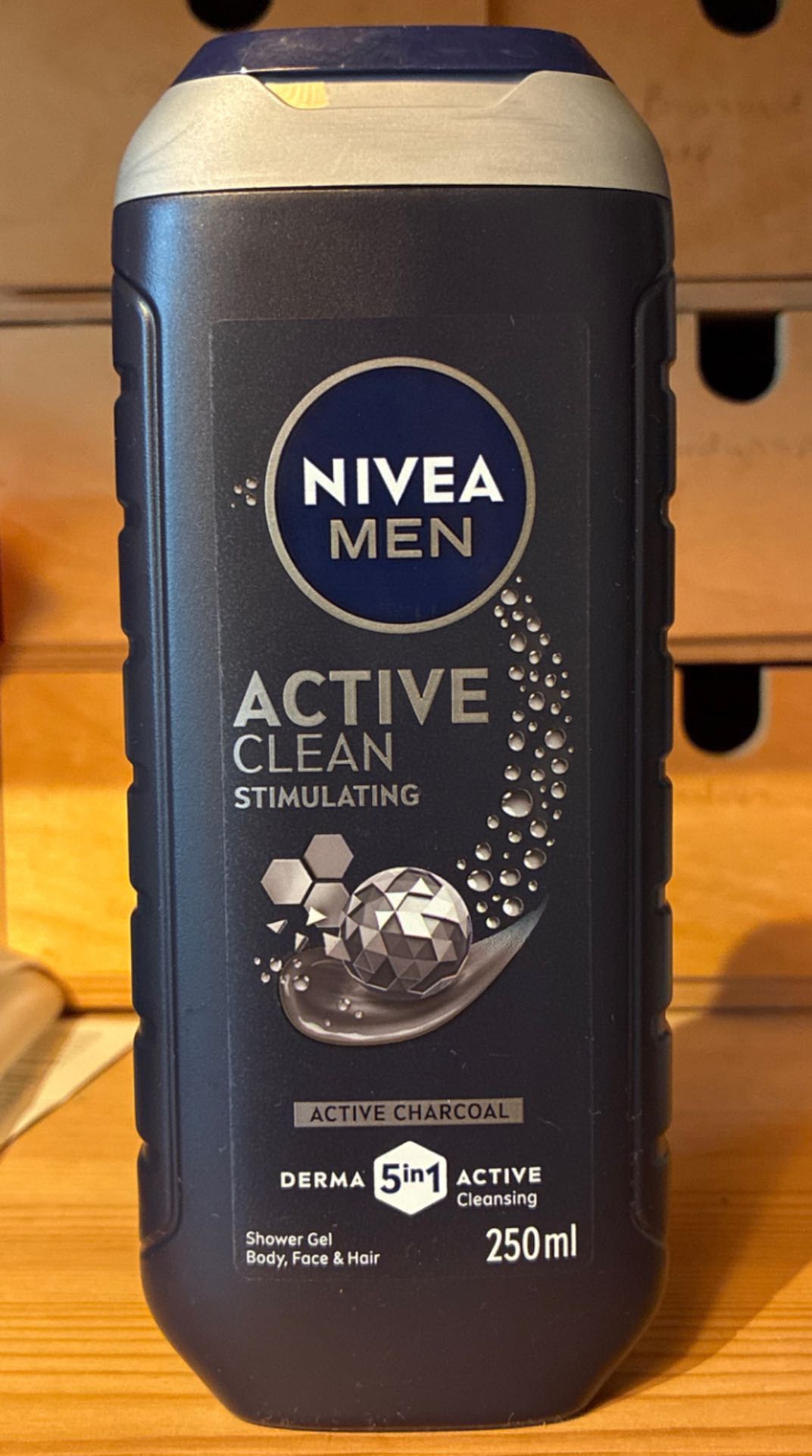 Active clean douchegel