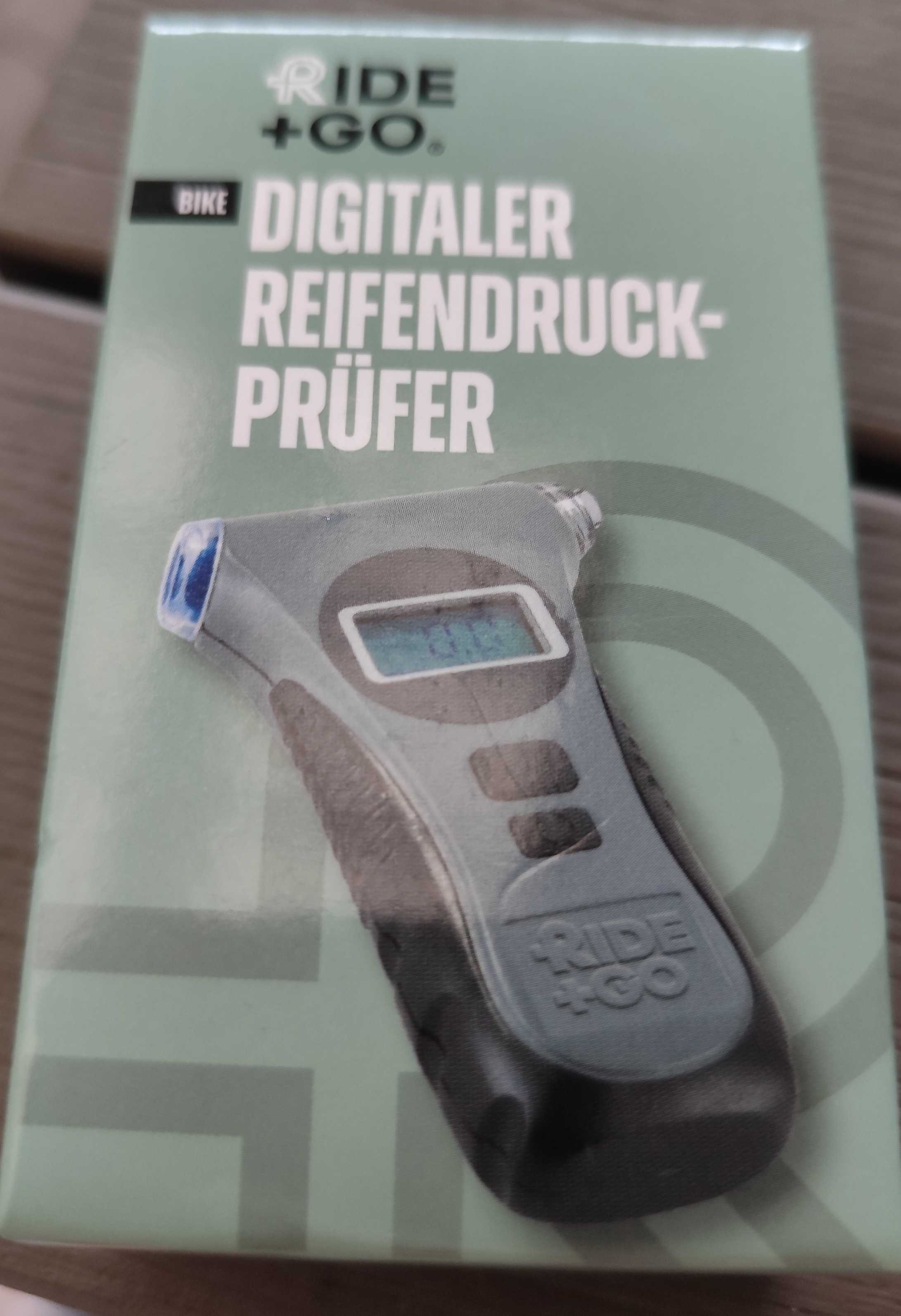 Digitaler Reifendruckprüfer