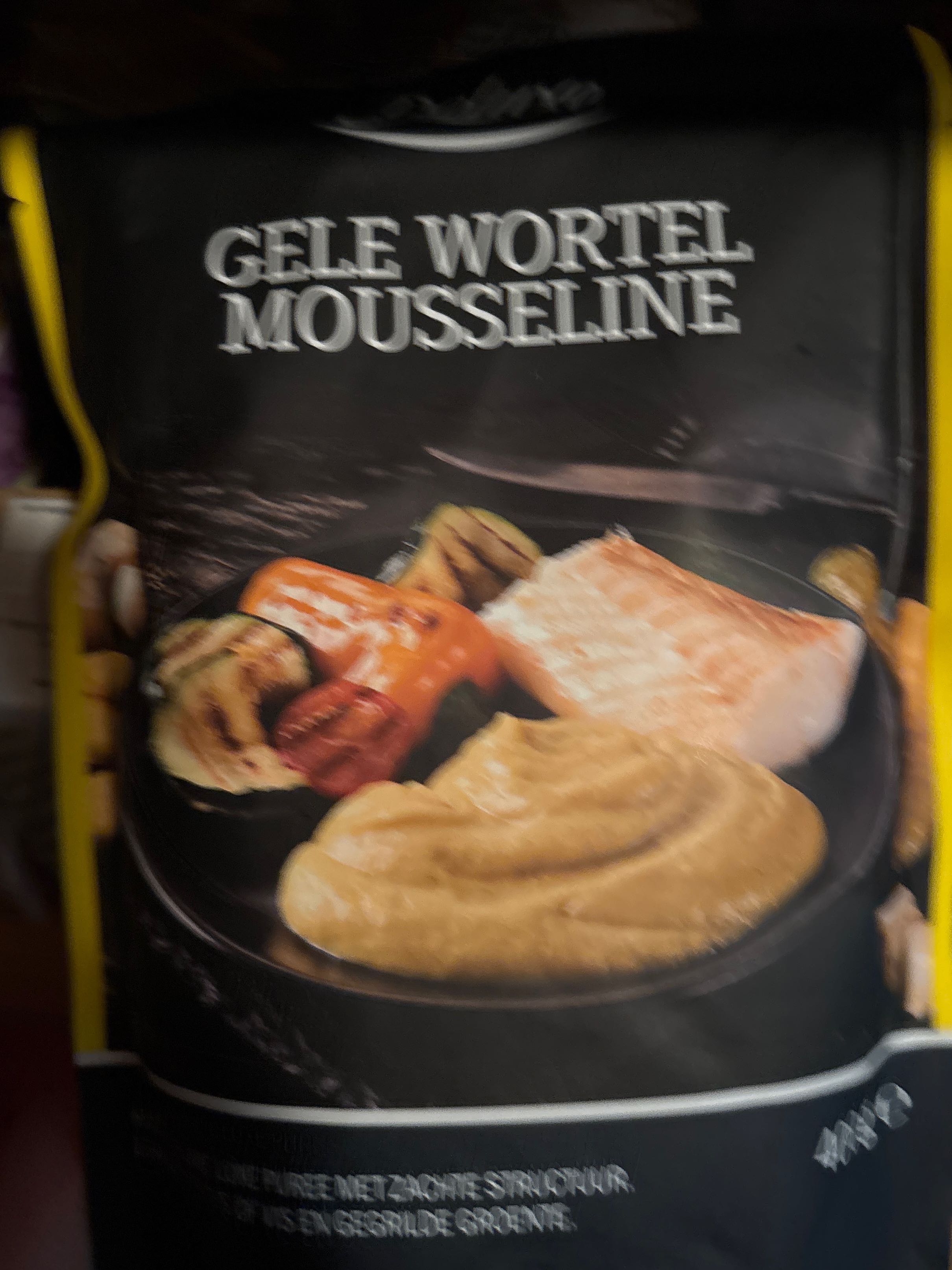 Gele wortel mousseline