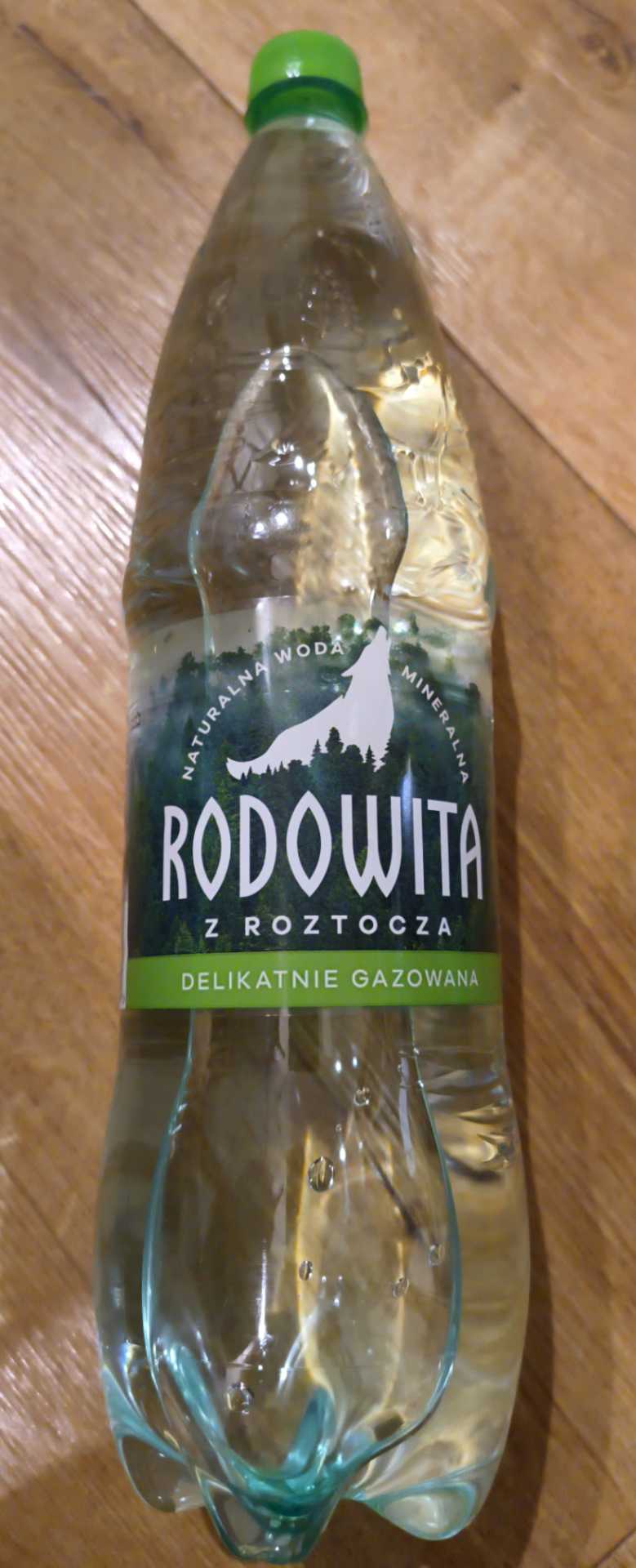 Woda delikatnie gazowana