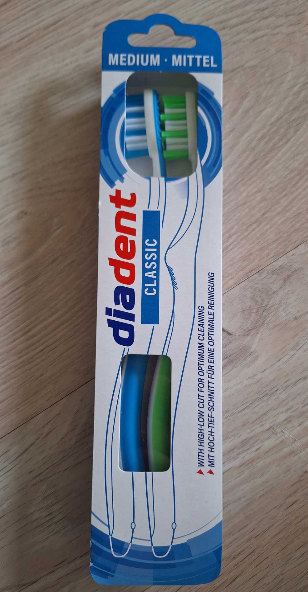 Zahnbürsten classic mittel