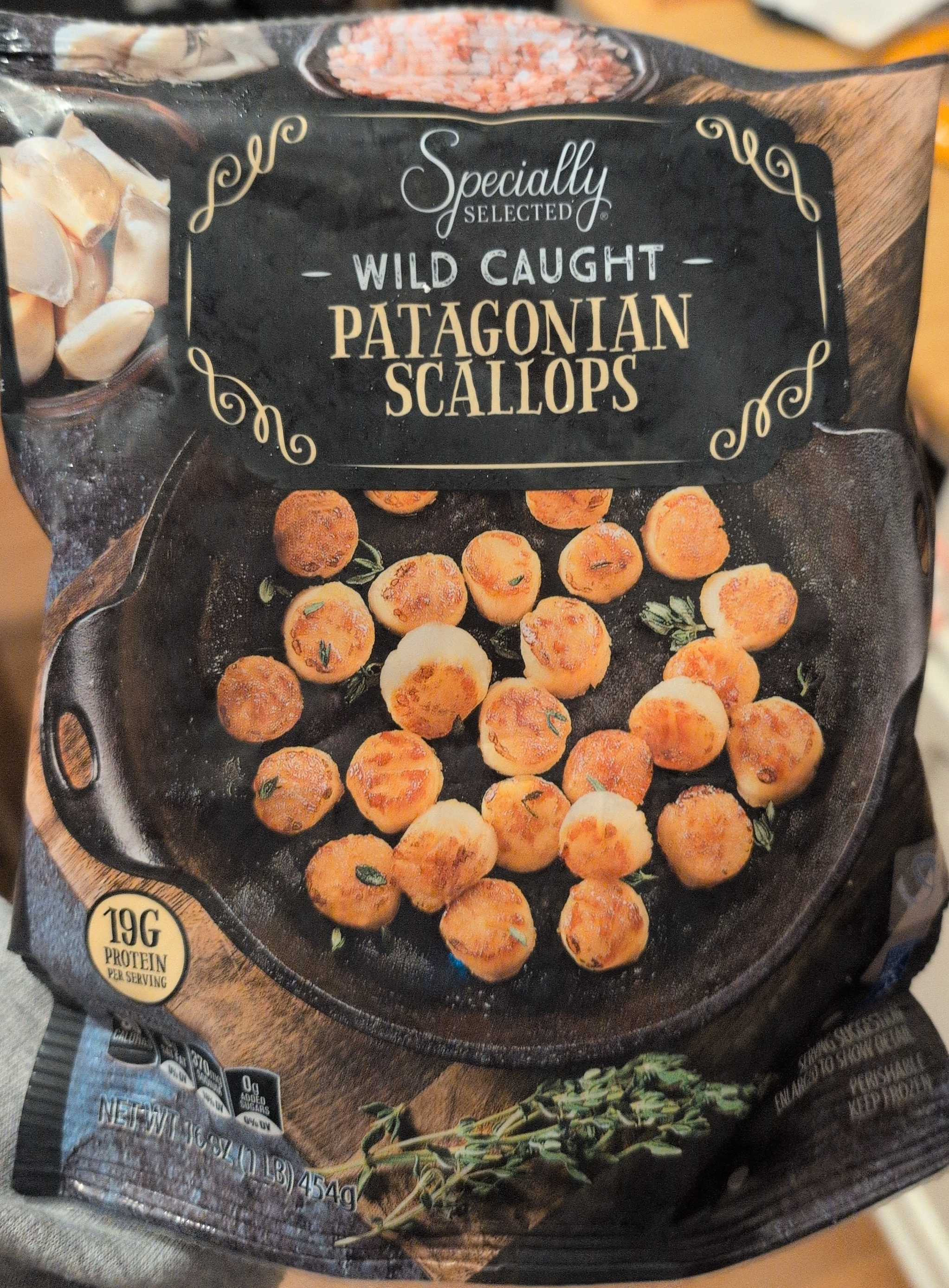 Wild caught Patagonia scallops