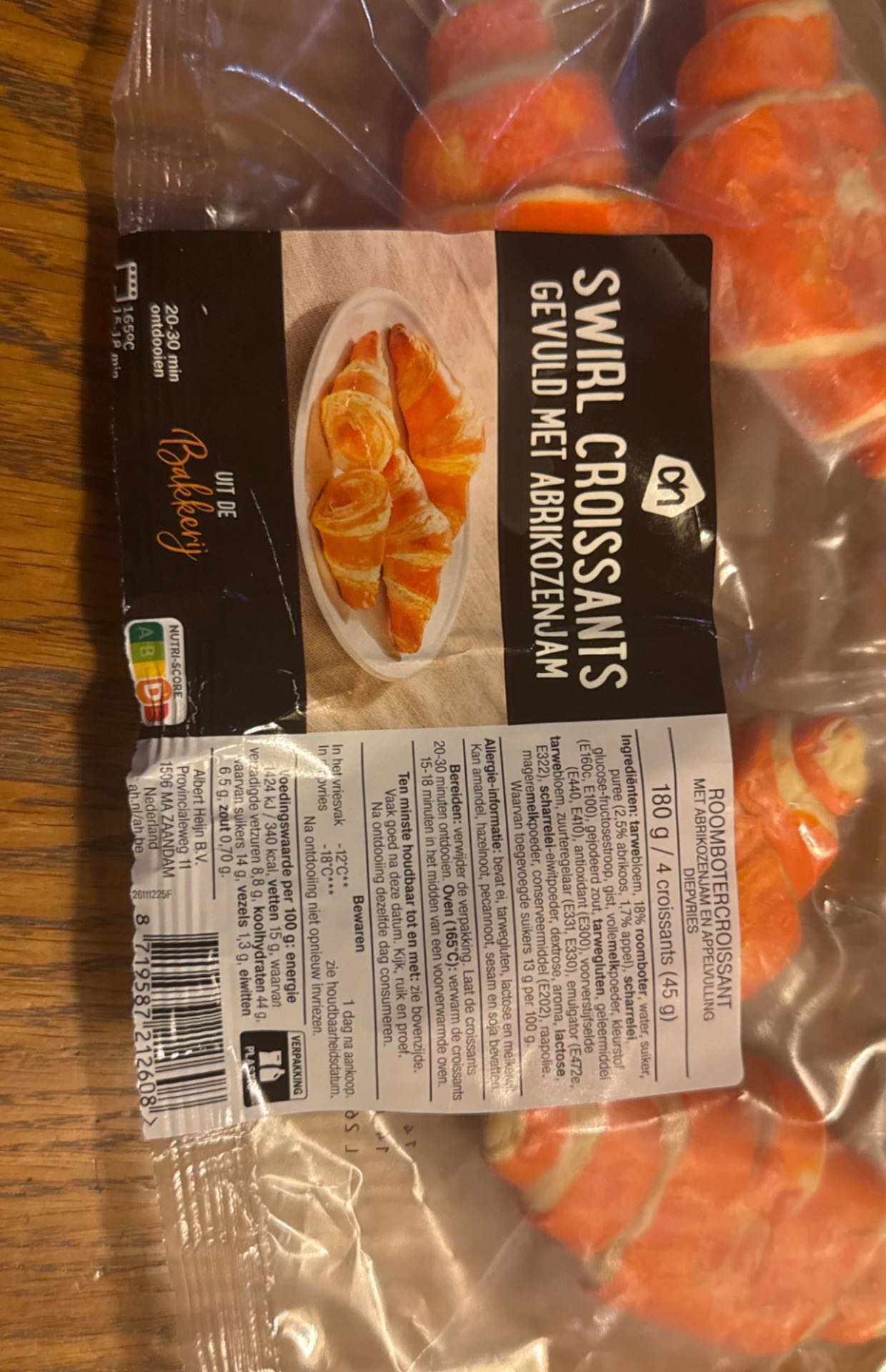 Swirl croissants gevuld met abrikozenjam