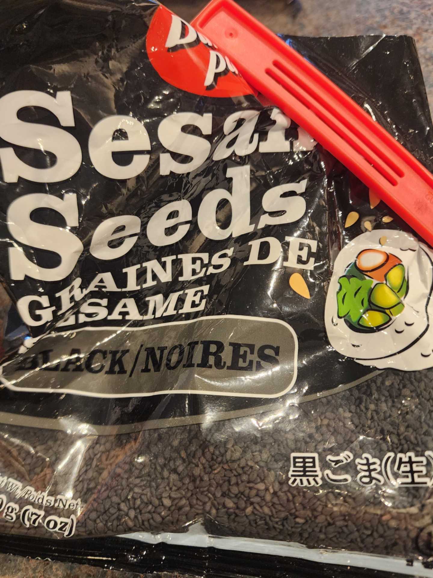 Black sesame seeds
