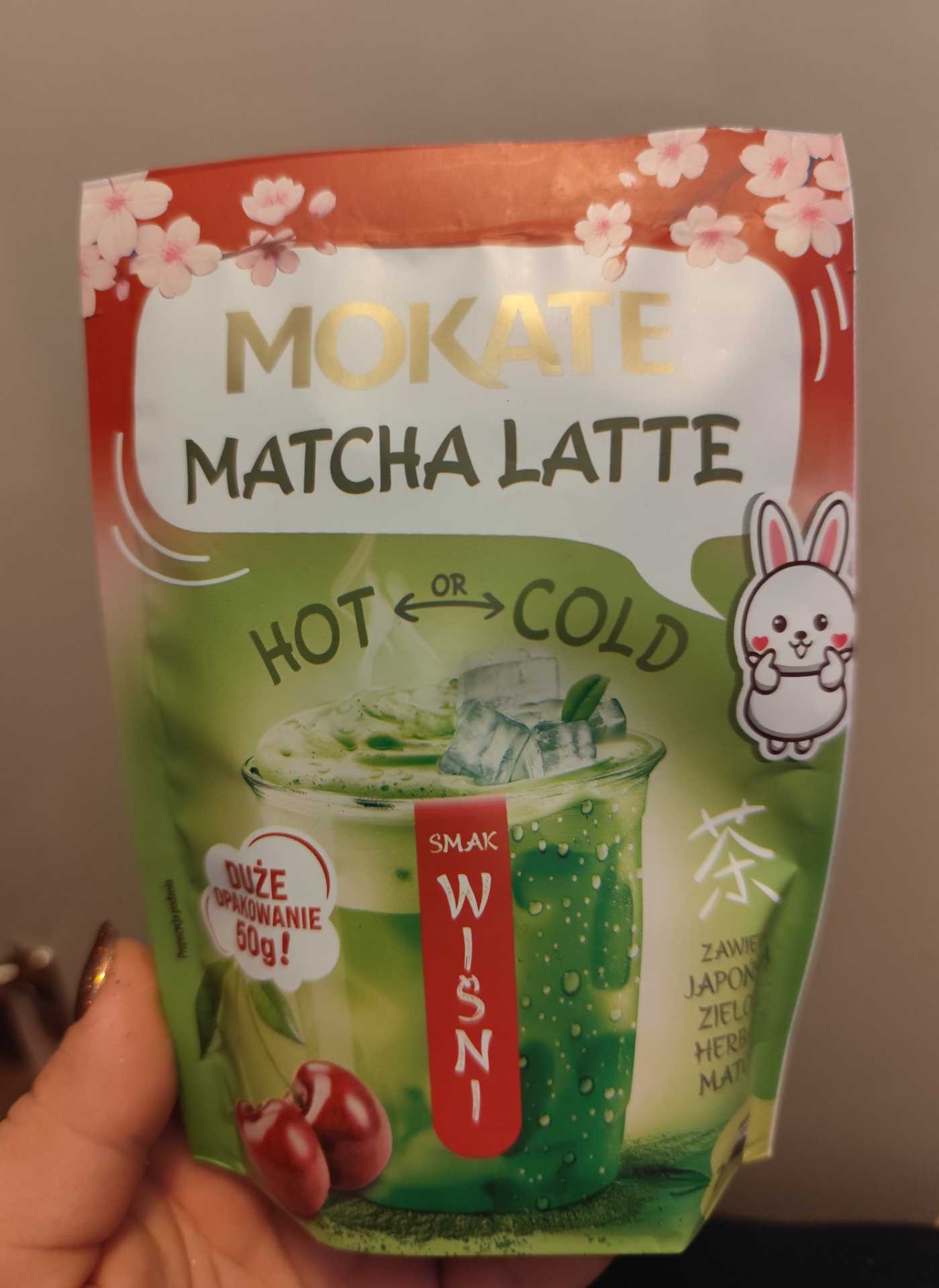 Matcha latte wiśniowa