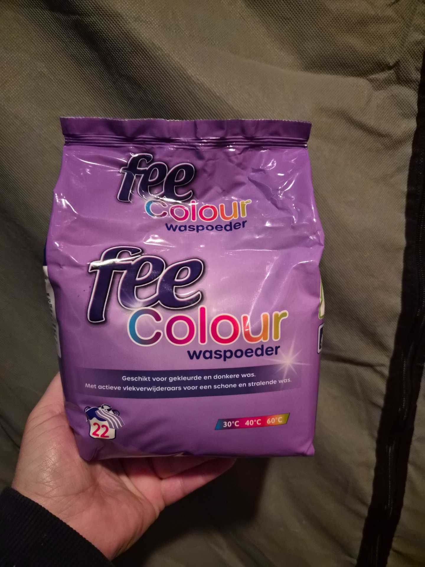 Fee colour waspoeder