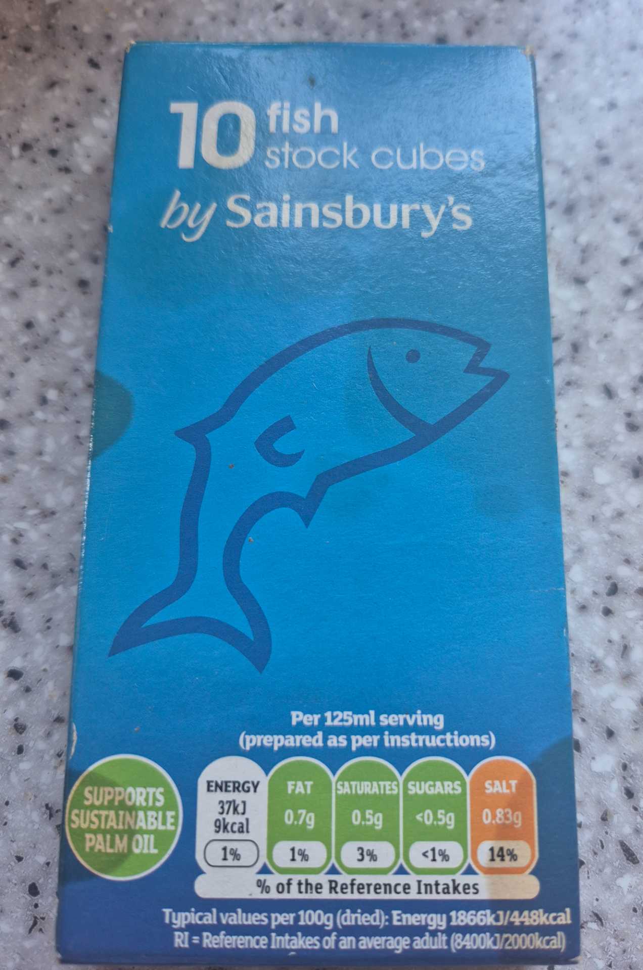 Fish stock cubes