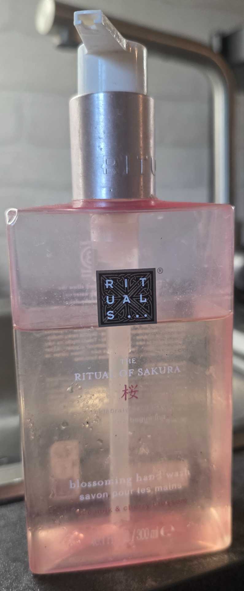 Ritual of Sakura Handseife