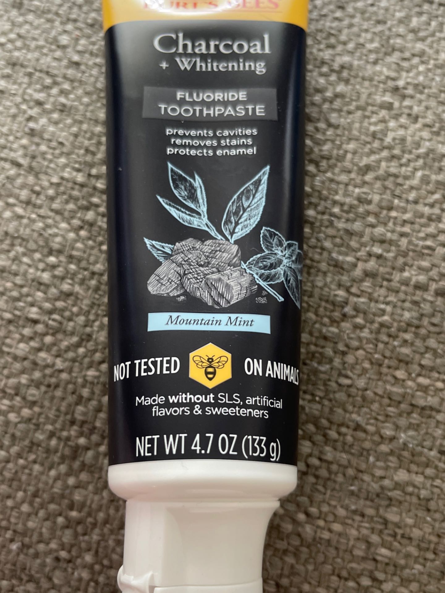 Charcoal and whitening fluoride, toothpaste, mountain mint