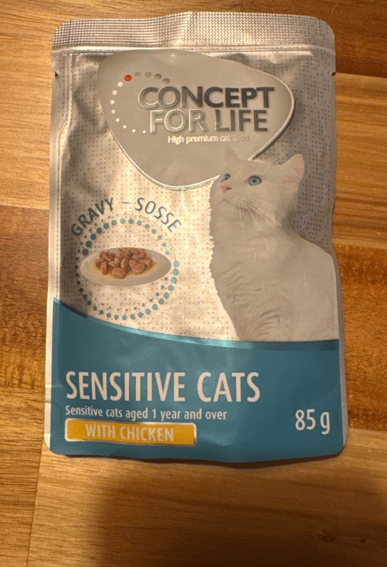 Saszeta Sensitive Cat kurczak w sosie